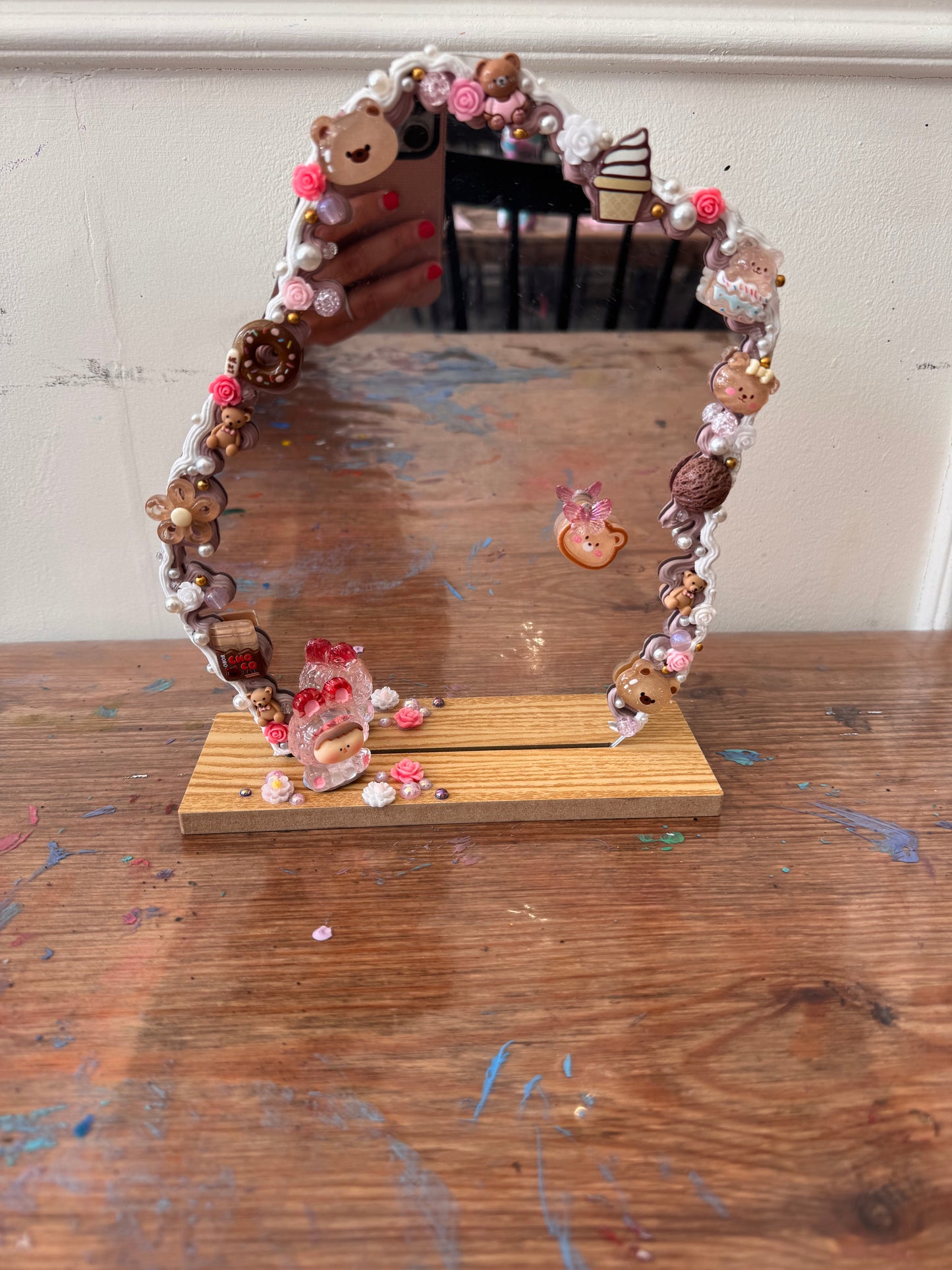 DIY DECORATE YOUR OWN MIRROR
